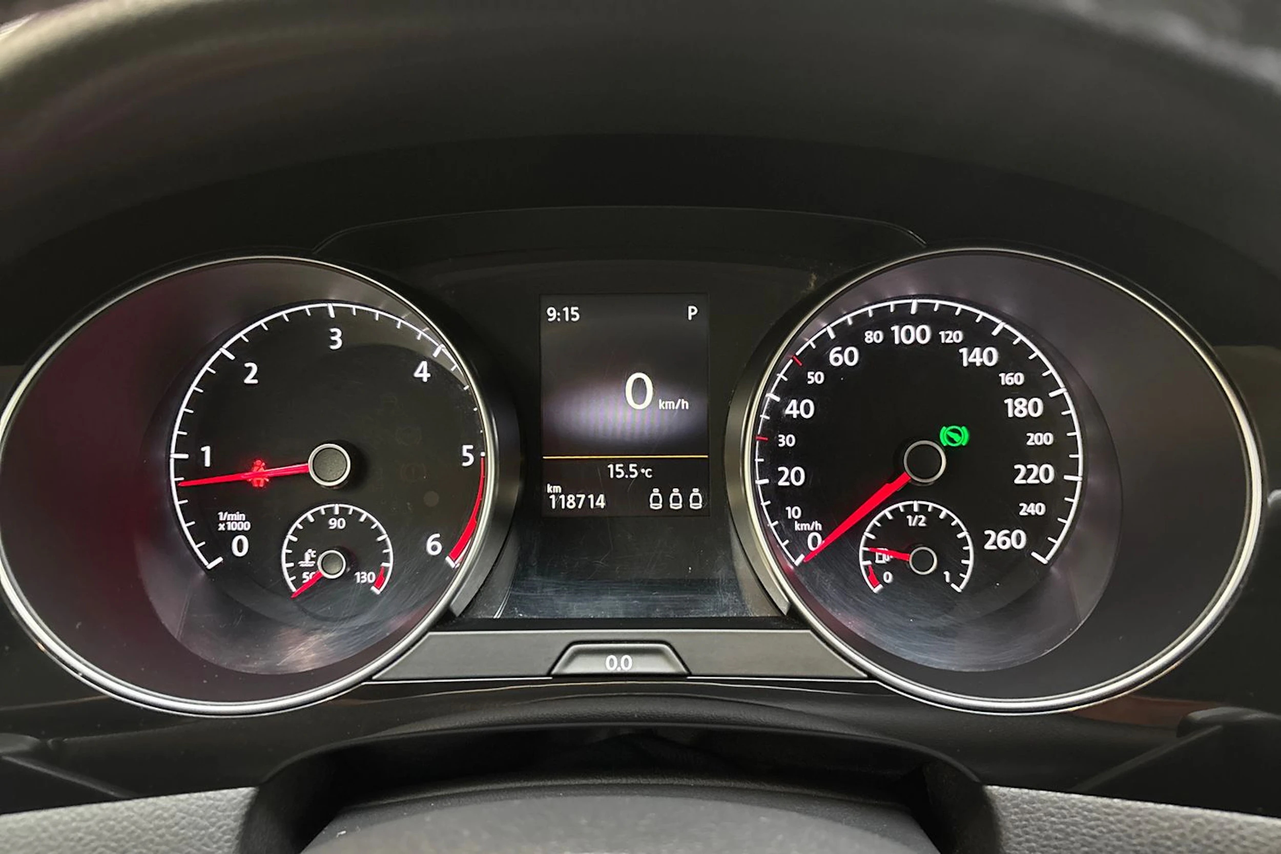 valkoinen Volkswagen Golf Sportsvan 2015 kuva 15.