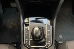 valkoinen Volkswagen Golf Sportsvan 2015 kuva 18.