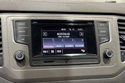 met. ruskea (beige) Volkswagen Golf Sportsvan 2015 kuva 18.