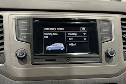 met. ruskea (beige) Volkswagen Golf Sportsvan 2015 kuva 20.