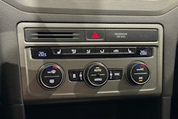 met. ruskea (beige) Volkswagen Golf Sportsvan 2015 kuva 21.