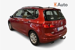 punainen Volkswagen Golf Sportsvan 2015 kuva 2.
