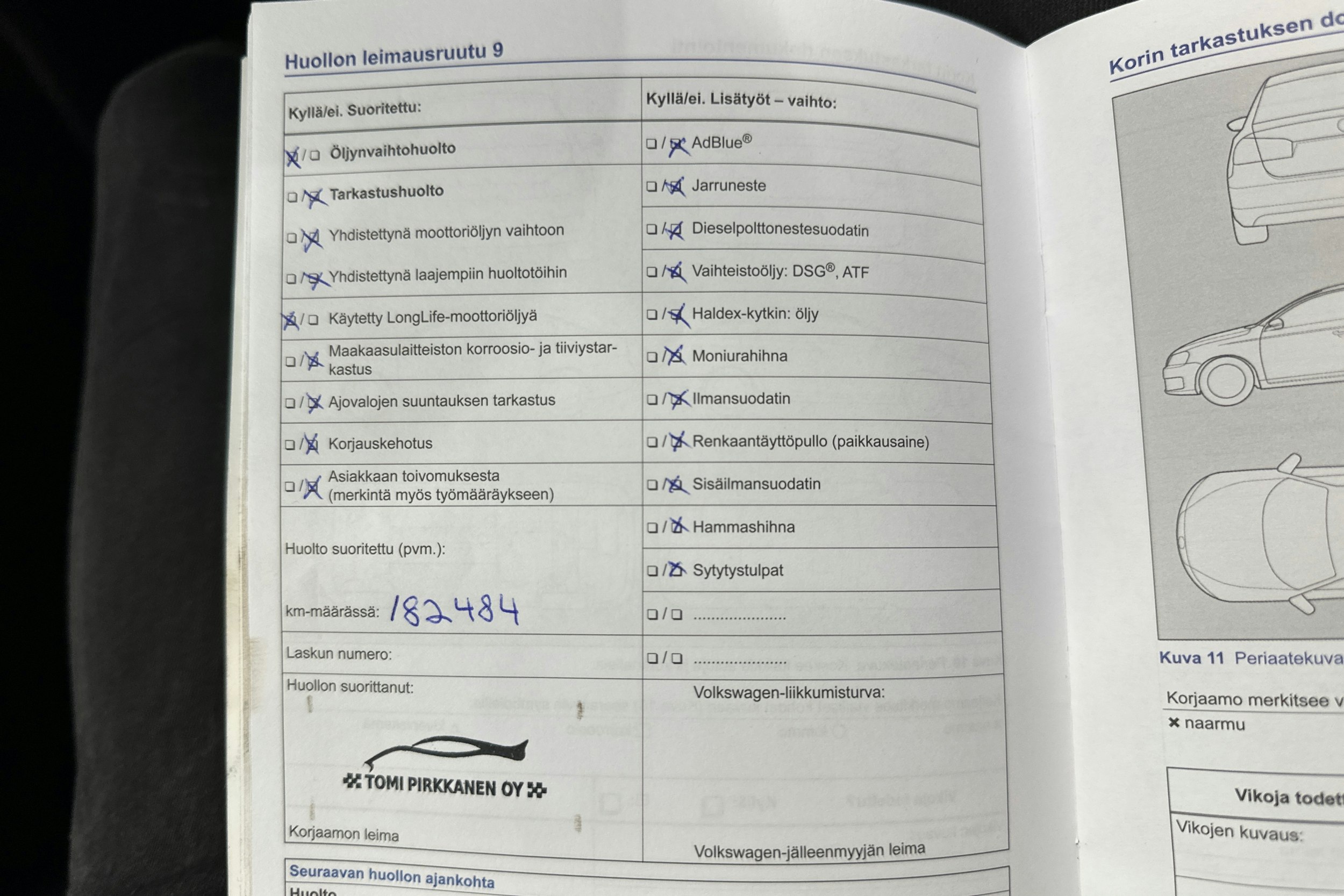 punainen Volkswagen Golf Sportsvan 2015 kuva 25.