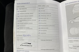 punainen Volkswagen Golf Sportsvan 2015 kuva 25.