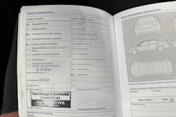 punainen Volkswagen Golf Sportsvan 2015 kuva 28.