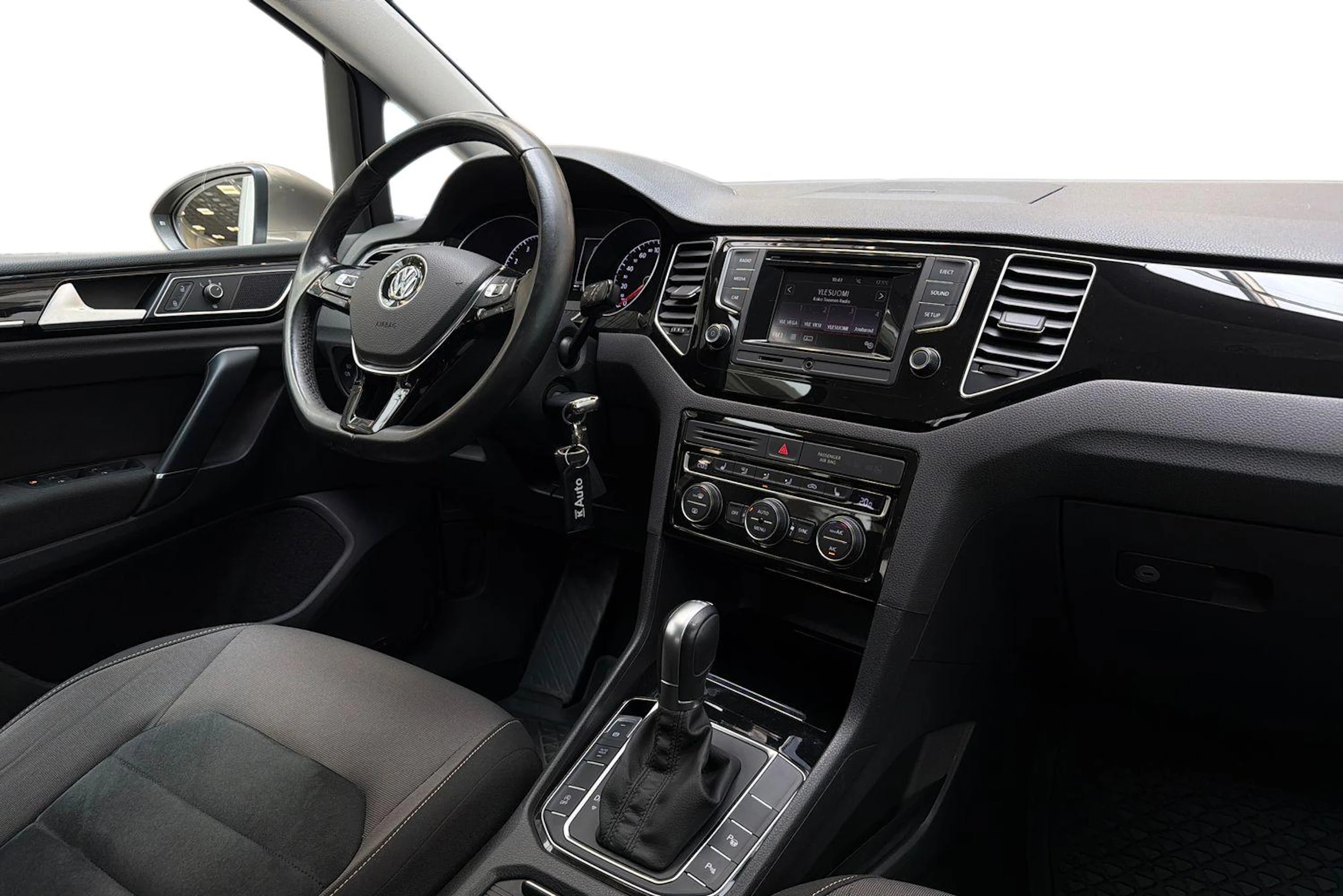 ruskea (beige) Volkswagen Golf Sportsvan 2015 kuva 7.