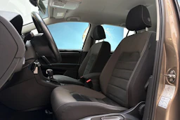 ruskea (beige) Volkswagen Golf Sportsvan 2015 kuva 11.