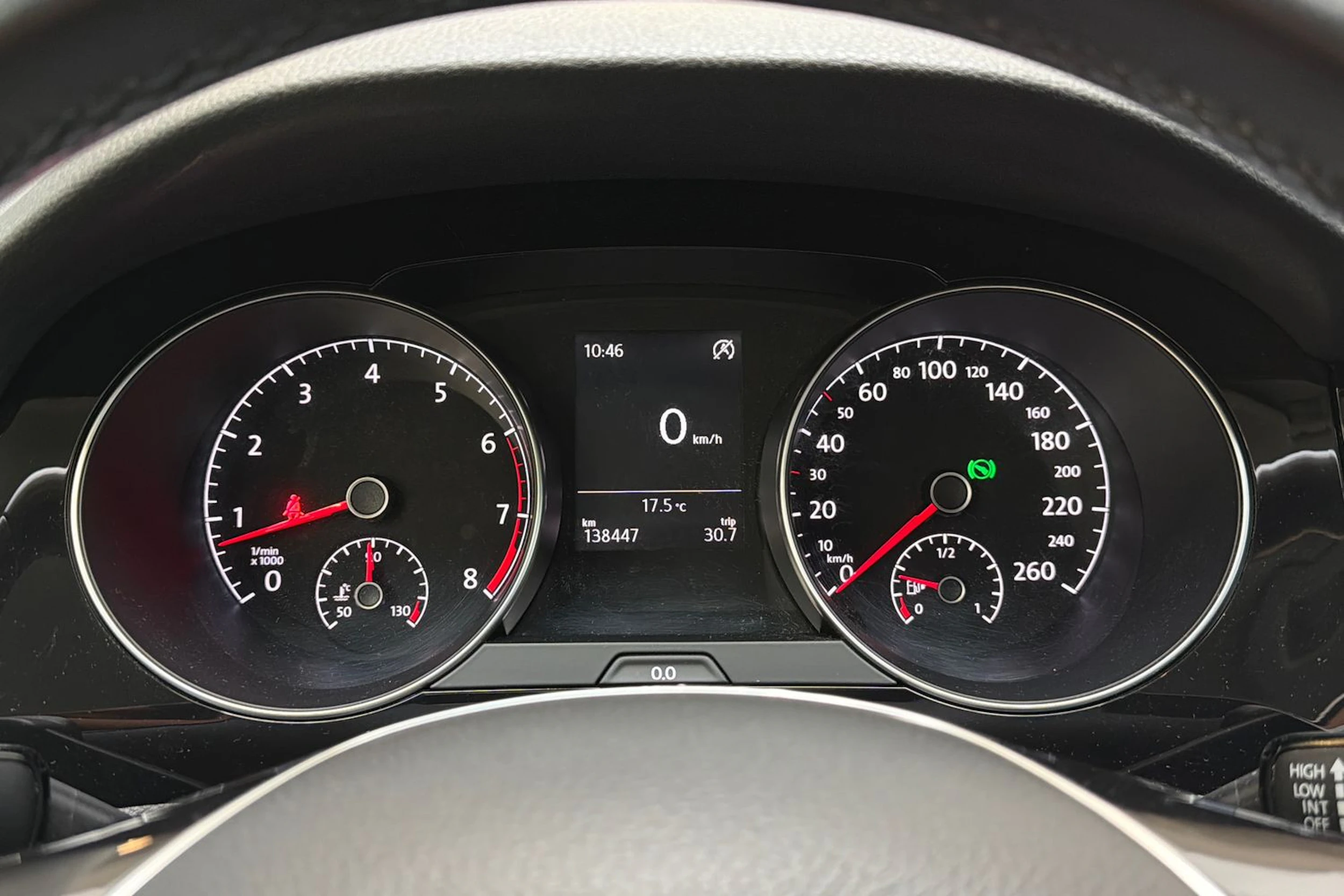 ruskea (beige) Volkswagen Golf Sportsvan 2015 kuva 12.