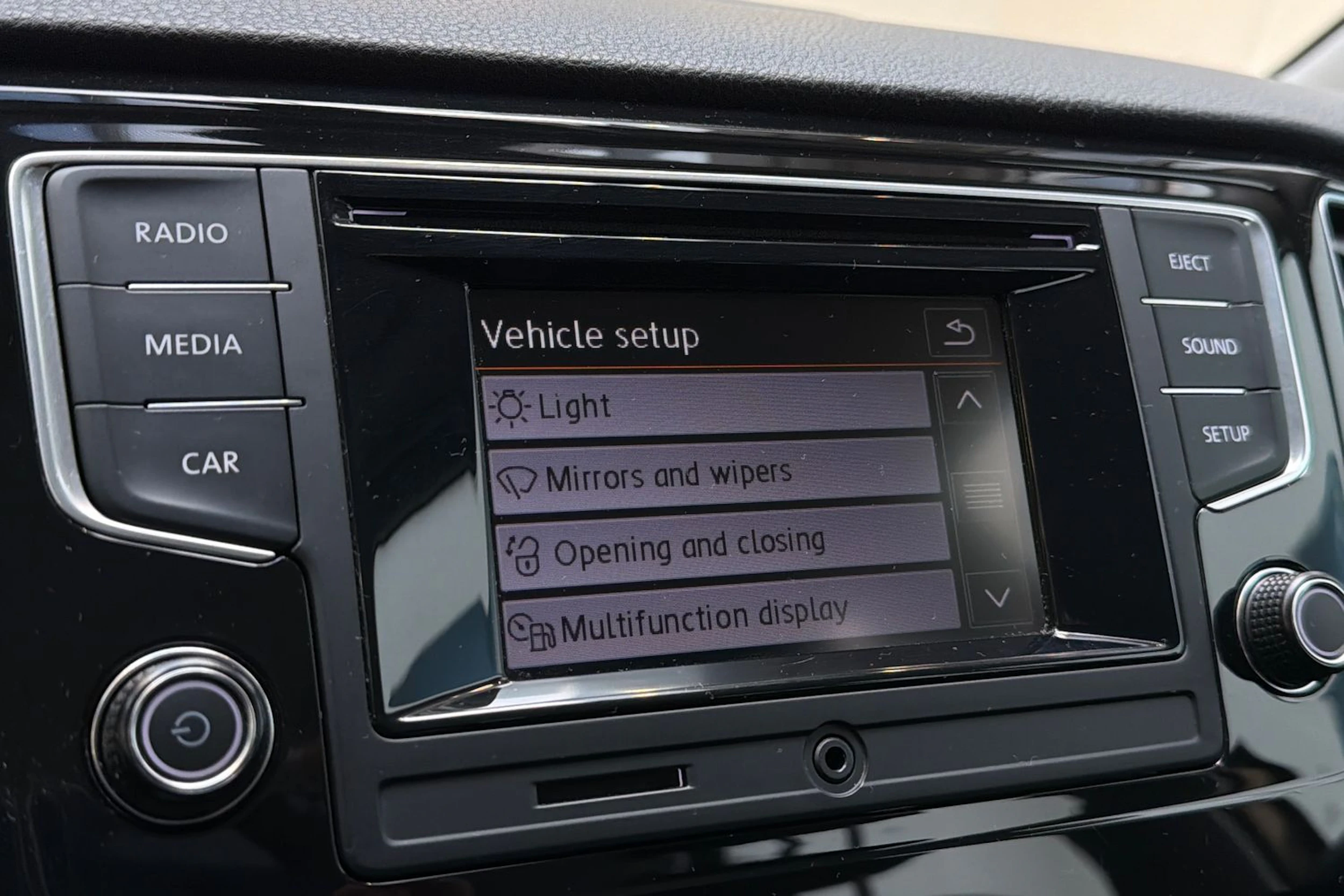 ruskea (beige) Volkswagen Golf Sportsvan 2015 kuva 17.