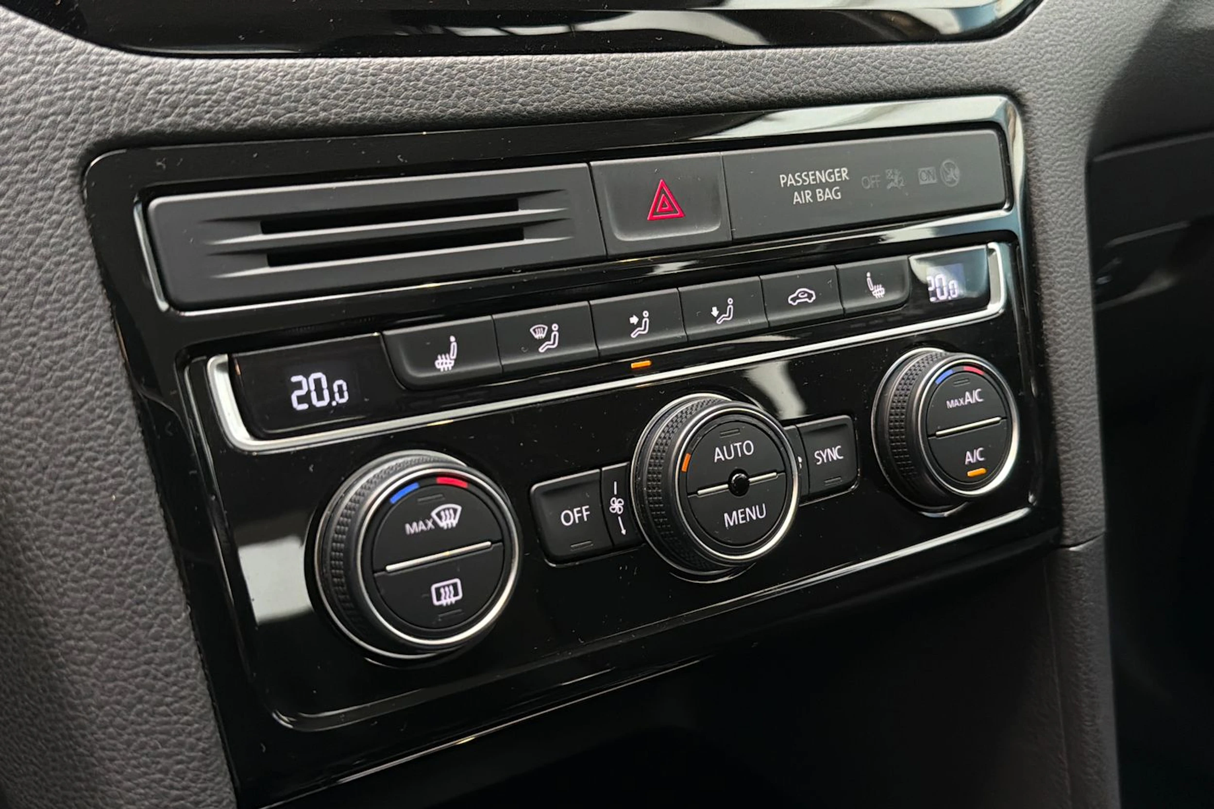 ruskea (beige) Volkswagen Golf Sportsvan 2015 kuva 19.