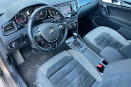 ruskea (beige) Volkswagen Golf Sportsvan 2015 kuva 3.