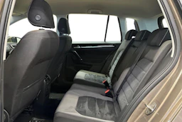 ruskea (beige) Volkswagen Golf Sportsvan 2015 kuva 11.