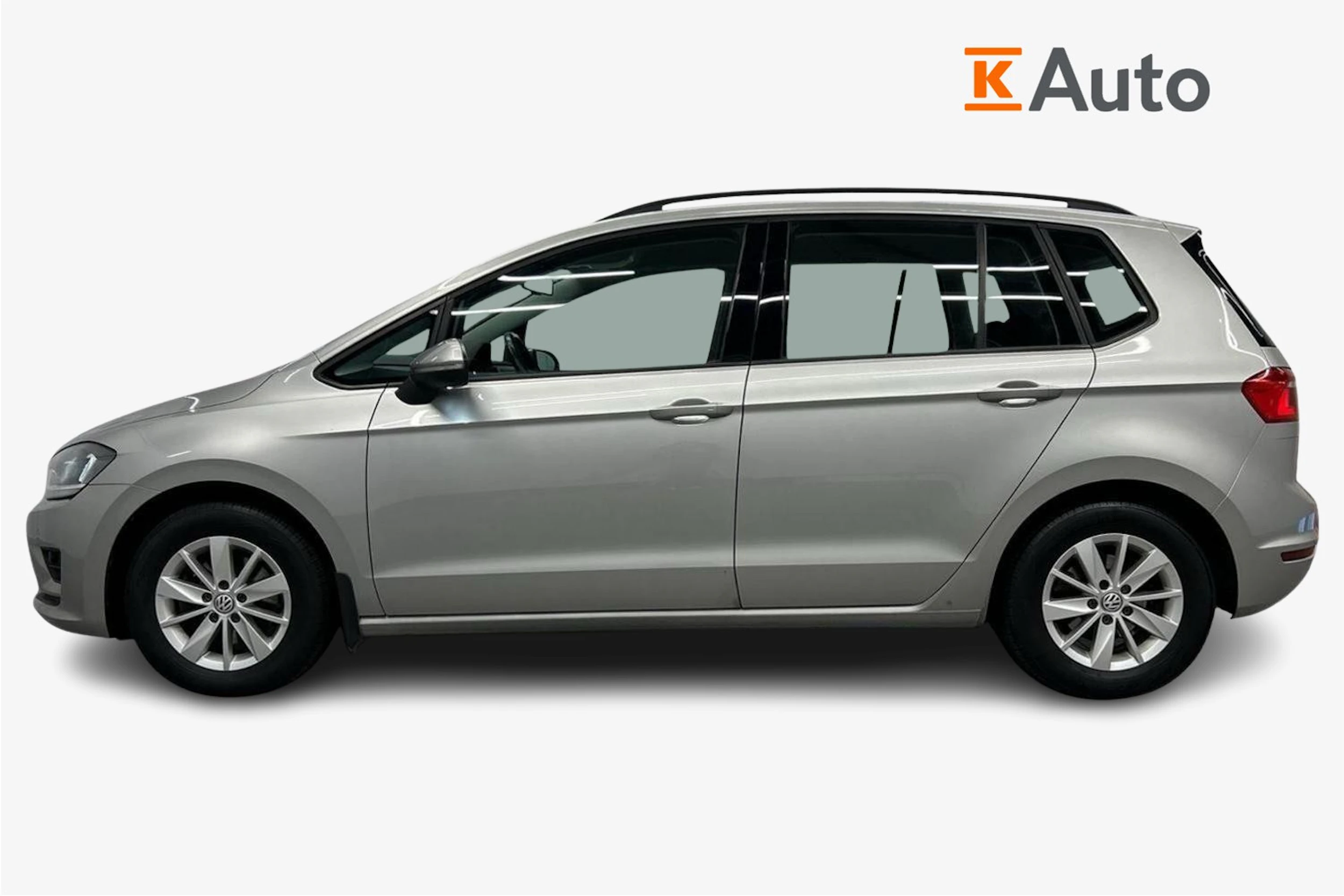 Harmaa Volkswagen Golf Sportsvan 2015 kuva 5.