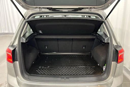Harmaa Volkswagen Golf Sportsvan 2015 kuva 13.