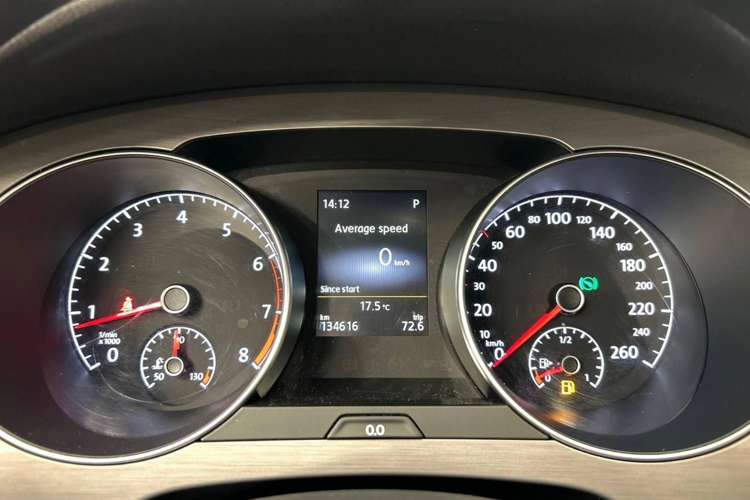 Harmaa Volkswagen Golf Sportsvan 2015 kuva 16.