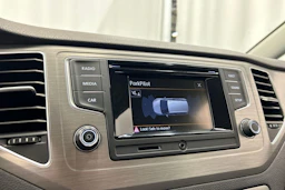 Harmaa Volkswagen Golf Sportsvan 2015 kuva 21.