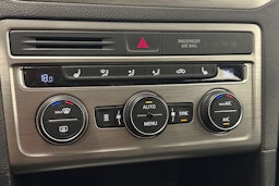 Harmaa Volkswagen GOLF SPORTSVAN 2015 kuva 25.