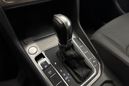 Harmaa Volkswagen GOLF SPORTSVAN 2015 kuva 26.