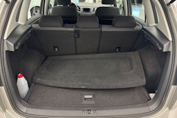 Harmaa Volkswagen GOLF SPORTSVAN 2015 kuva 30.