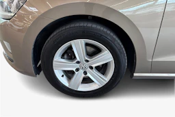 Ruskea (beige) Volkswagen GOLF SPORTSVAN 2015 kuva 9.