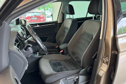 Ruskea (beige) Volkswagen GOLF SPORTSVAN 2015 kuva 17.
