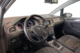 harmaa Volkswagen Golf Sportsvan 2015 kuva 6.
