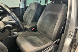 met. harmaa Volkswagen Golf Sportsvan 2015 kuva 23.