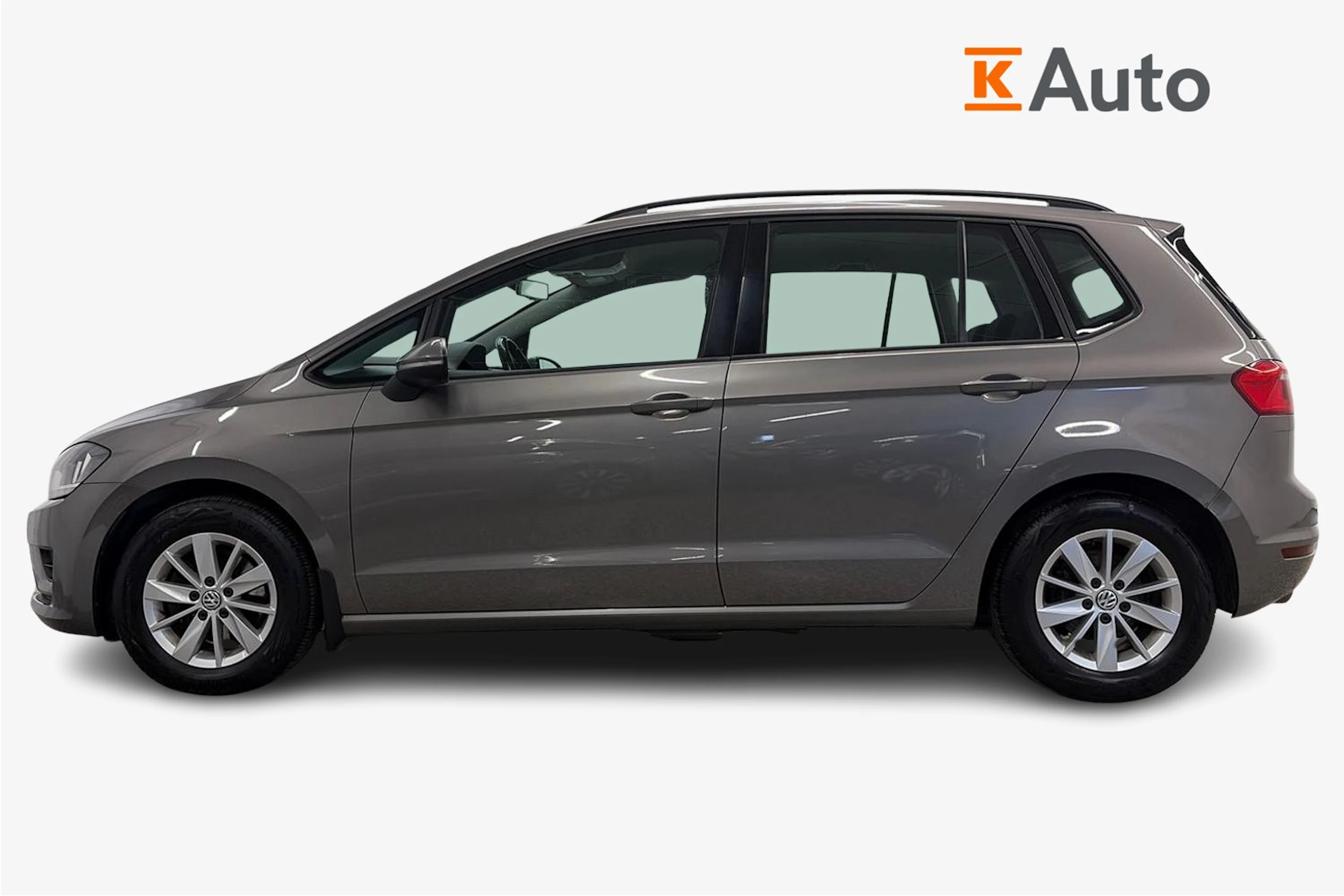 harmaa Volkswagen Golf Sportsvan 2015 kuva 5.