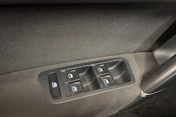 harmaa Volkswagen Golf Sportsvan 2015 kuva 24.