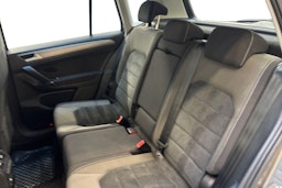 harmaa Volkswagen Golf Sportsvan 2015 kuva 10.