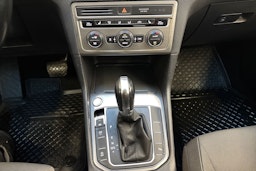 harmaa Volkswagen Golf Sportsvan 2015 kuva 20.