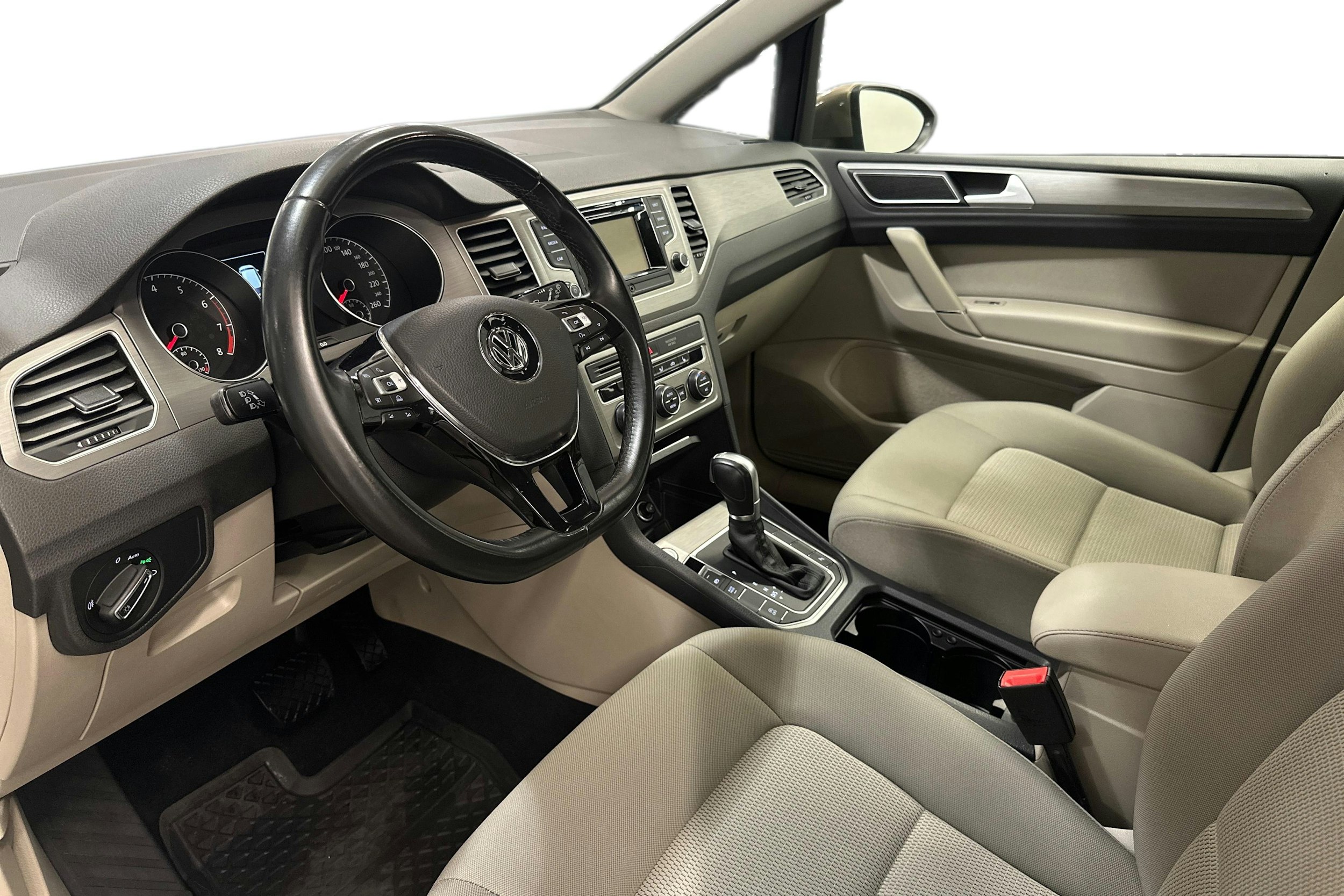 ruskea (beige) Volkswagen Golf Sportsvan 2015 kuva 6.