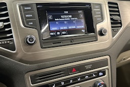 ruskea (beige) Volkswagen Golf Sportsvan 2015 kuva 16.