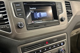 ruskea (beige) Volkswagen Golf Sportsvan 2015 kuva 17.