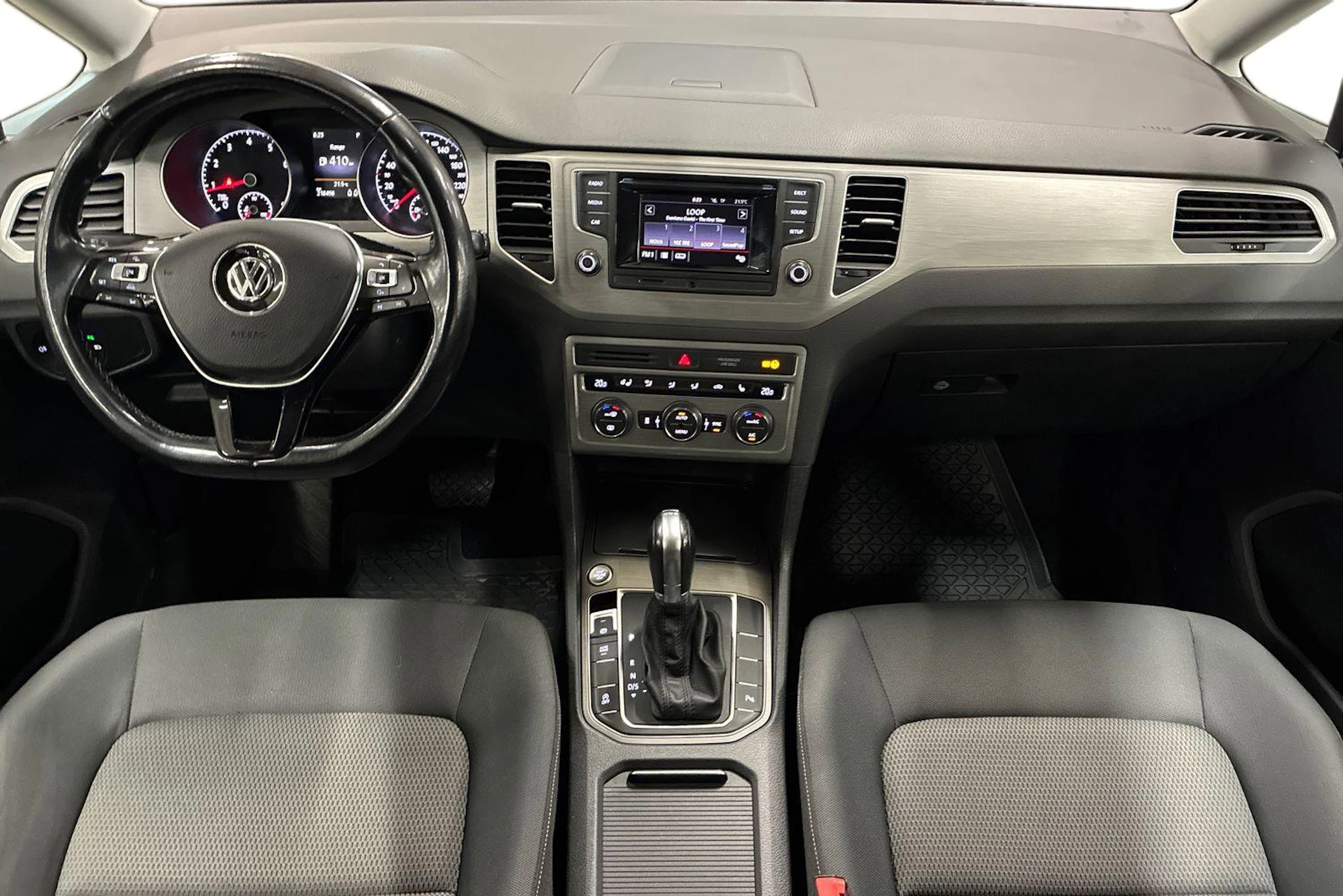 ruskea (beige) Volkswagen Golf Sportsvan 2015 kuva 7.
