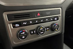 ruskea (beige) Volkswagen Golf Sportsvan 2015 kuva 18.