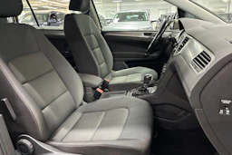 ruskea (beige) Volkswagen Golf Sportsvan 2015 kuva 24.