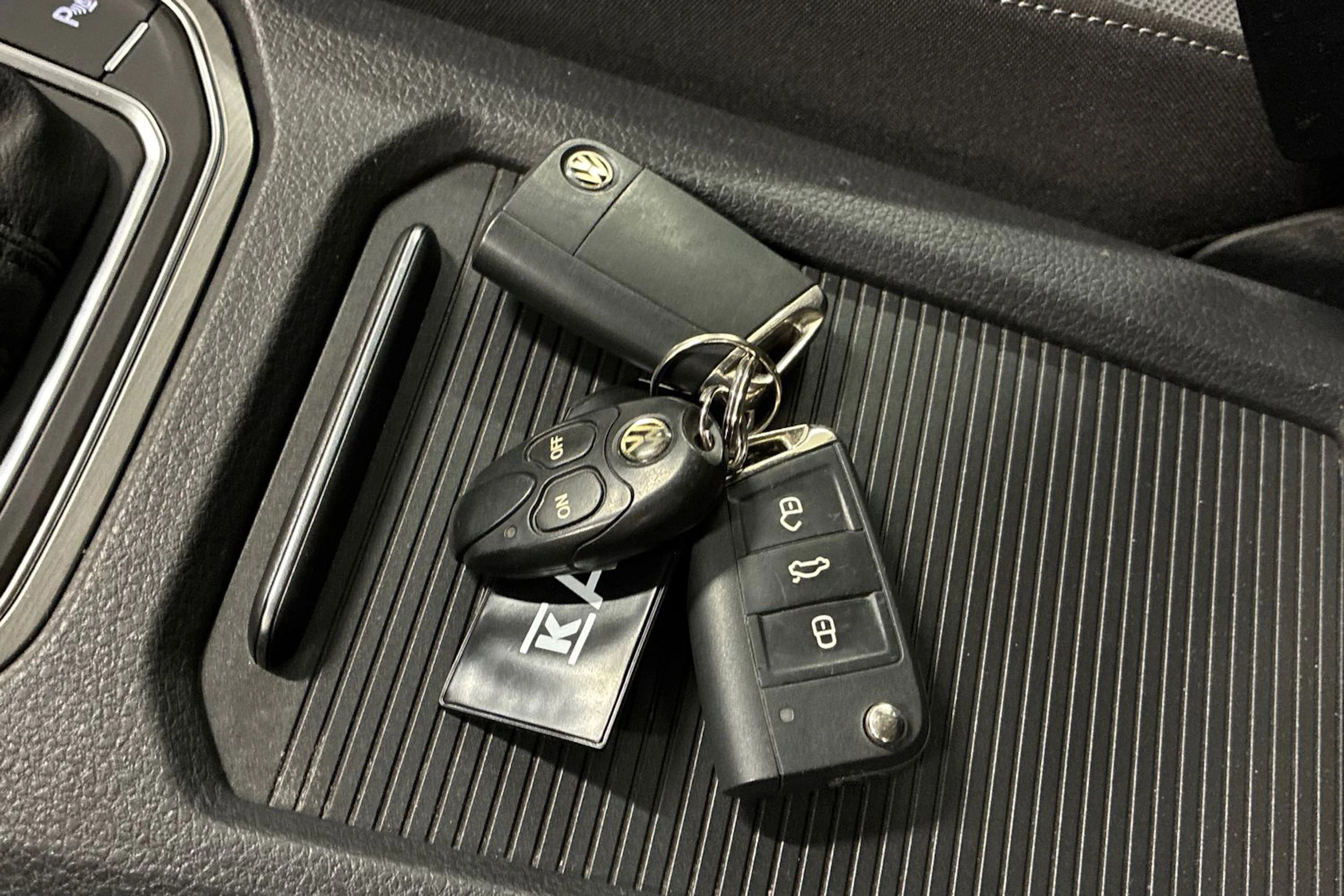 ruskea (beige) Volkswagen Golf Sportsvan 2015 kuva 26.
