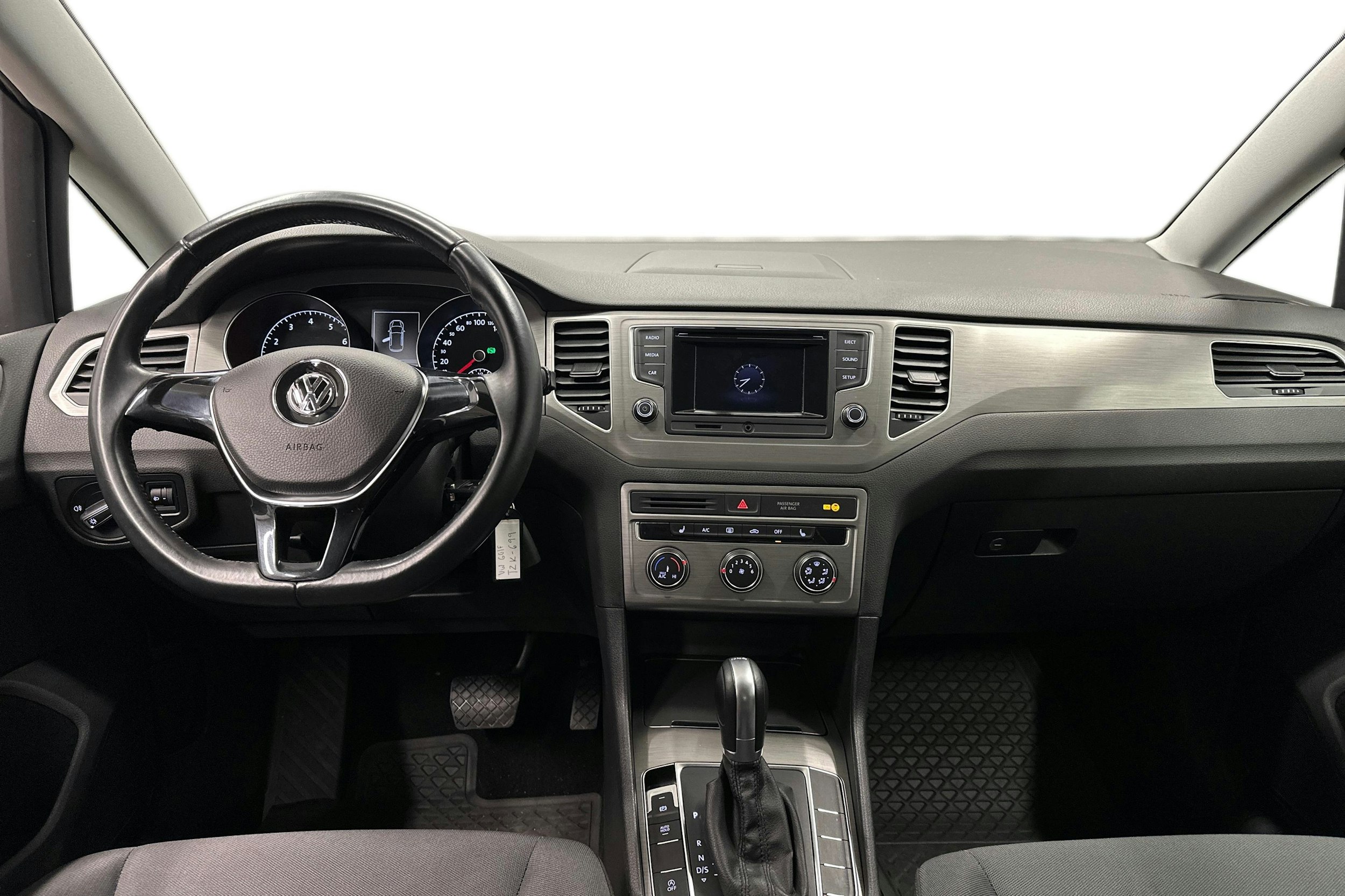 harmaa Volkswagen Golf Sportsvan 2015 kuva 9.