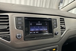 harmaa Volkswagen Golf Sportsvan 2015 kuva 19.