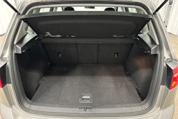 harmaa Volkswagen Golf Sportsvan 2015 kuva 24.
