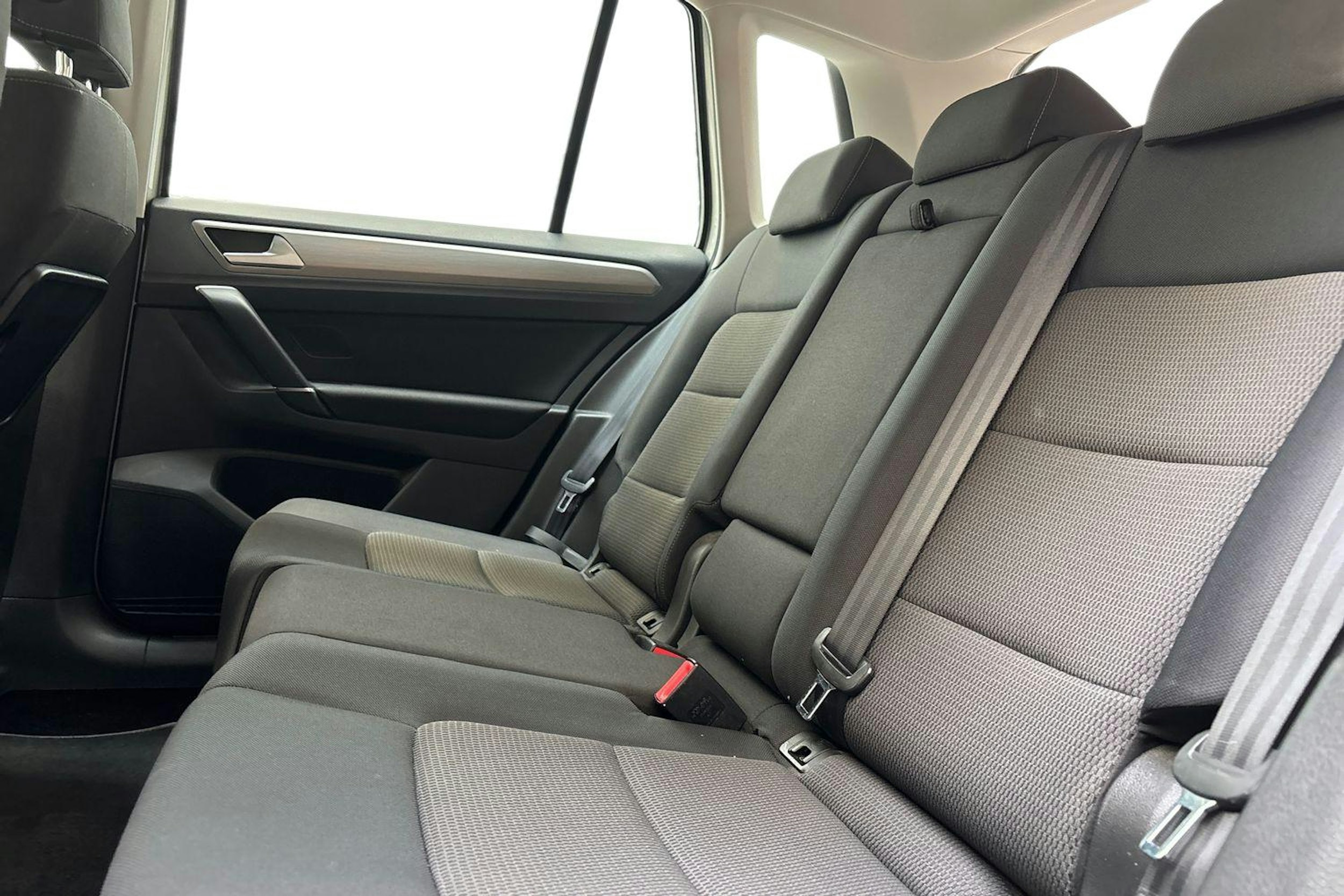 harmaa Volkswagen Golf Sportsvan 2015 kuva 10.
