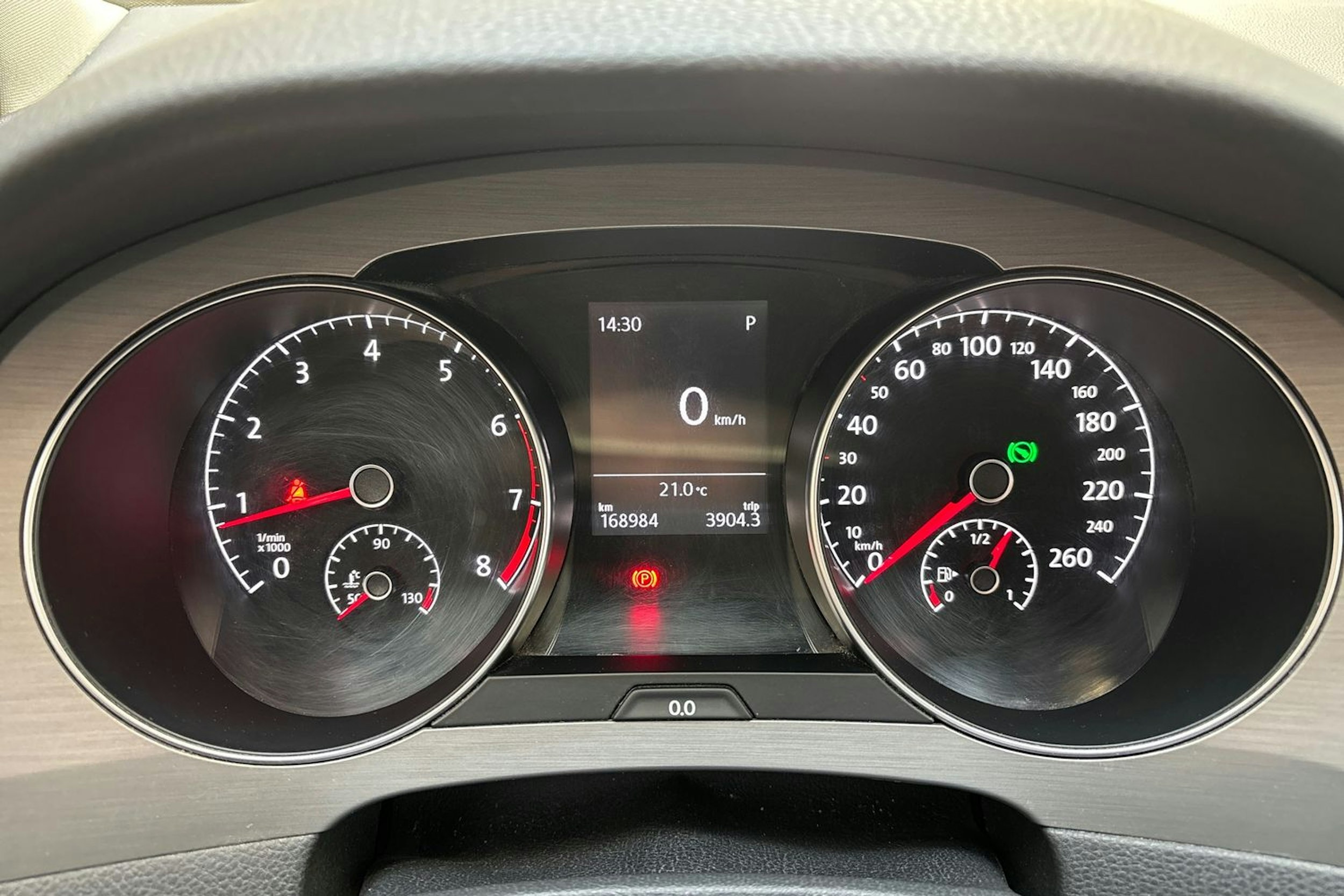harmaa Volkswagen Golf Sportsvan 2015 kuva 17.
