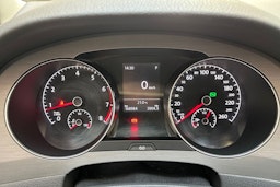 harmaa Volkswagen Golf Sportsvan 2015 kuva 17.