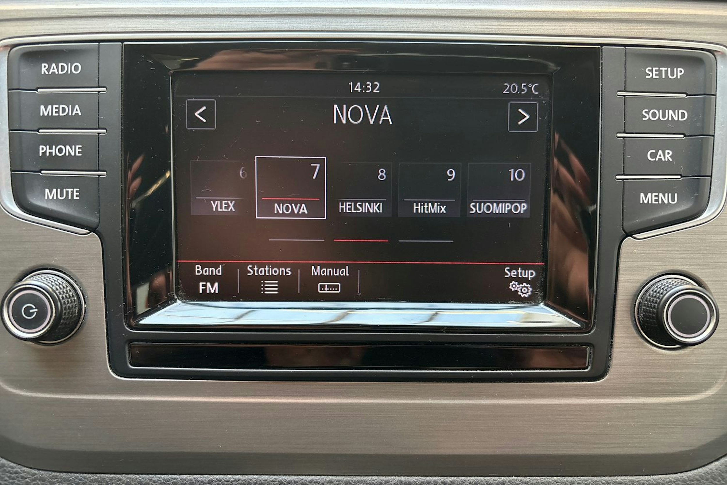 harmaa Volkswagen Golf Sportsvan 2015 kuva 19.