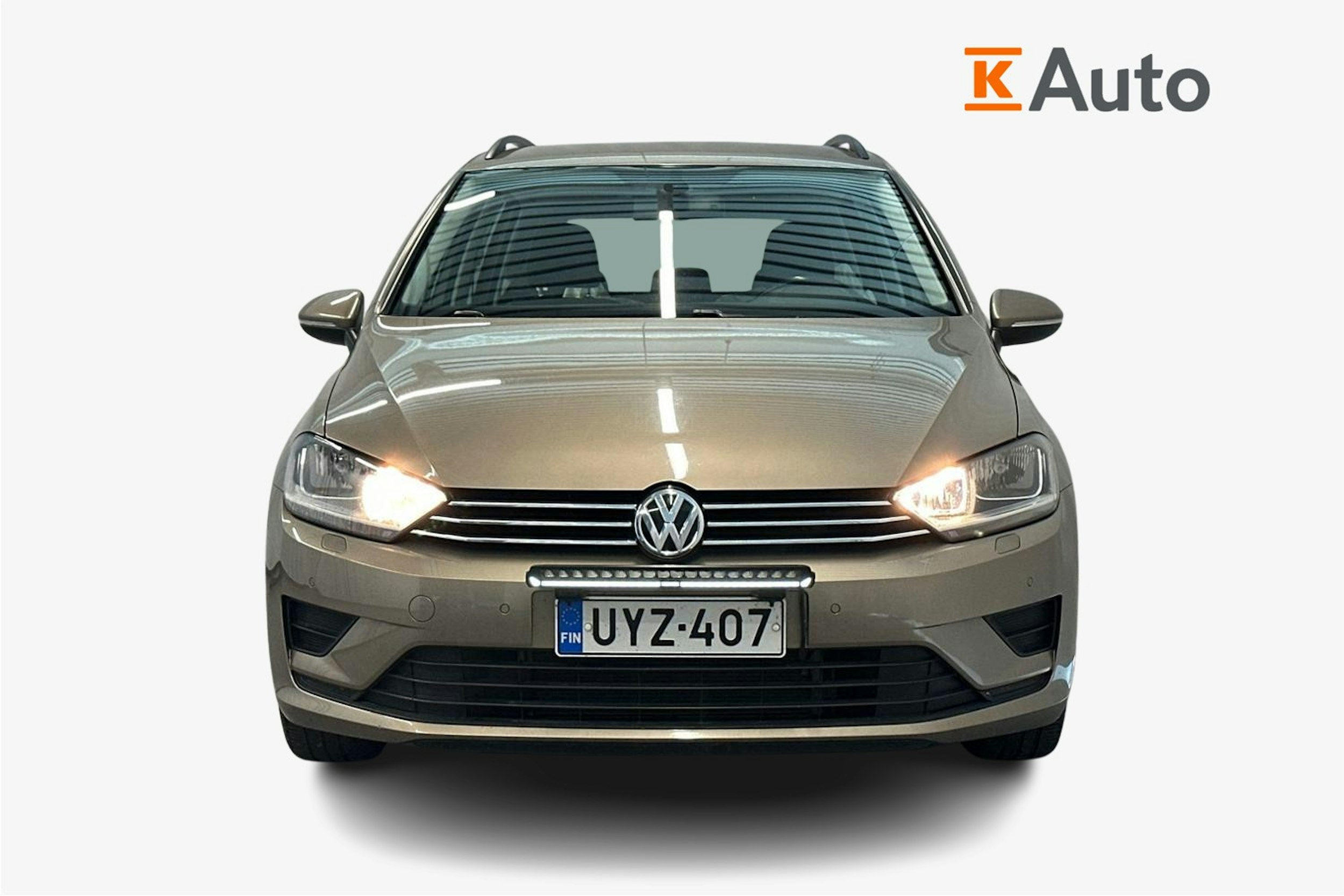 ruskea (beige) Volkswagen Golf Sportsvan 2015 kuva 5.