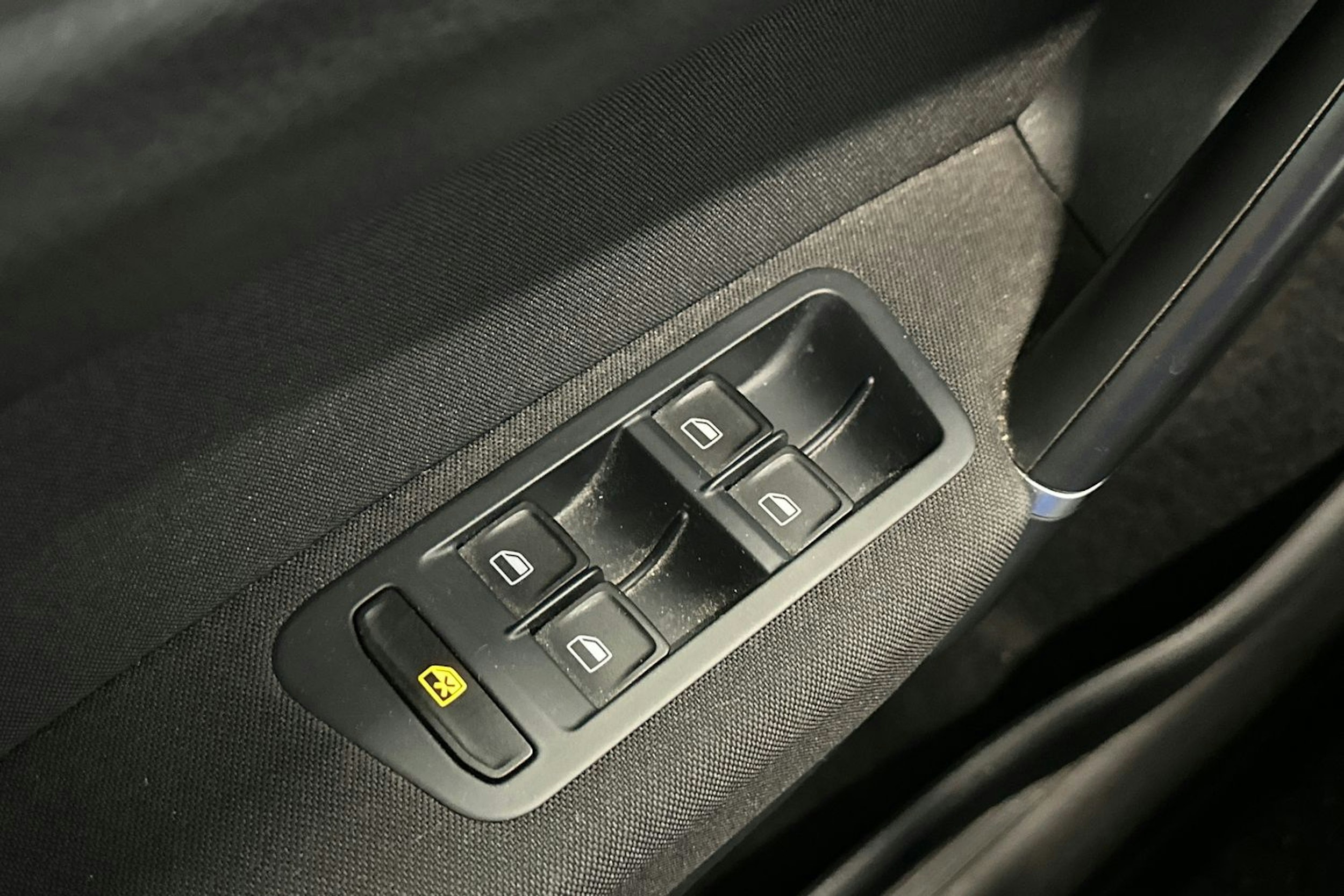ruskea (beige) Volkswagen Golf Sportsvan 2015 kuva 16.