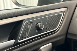 ruskea (beige) Volkswagen Golf Sportsvan 2015 kuva 17.