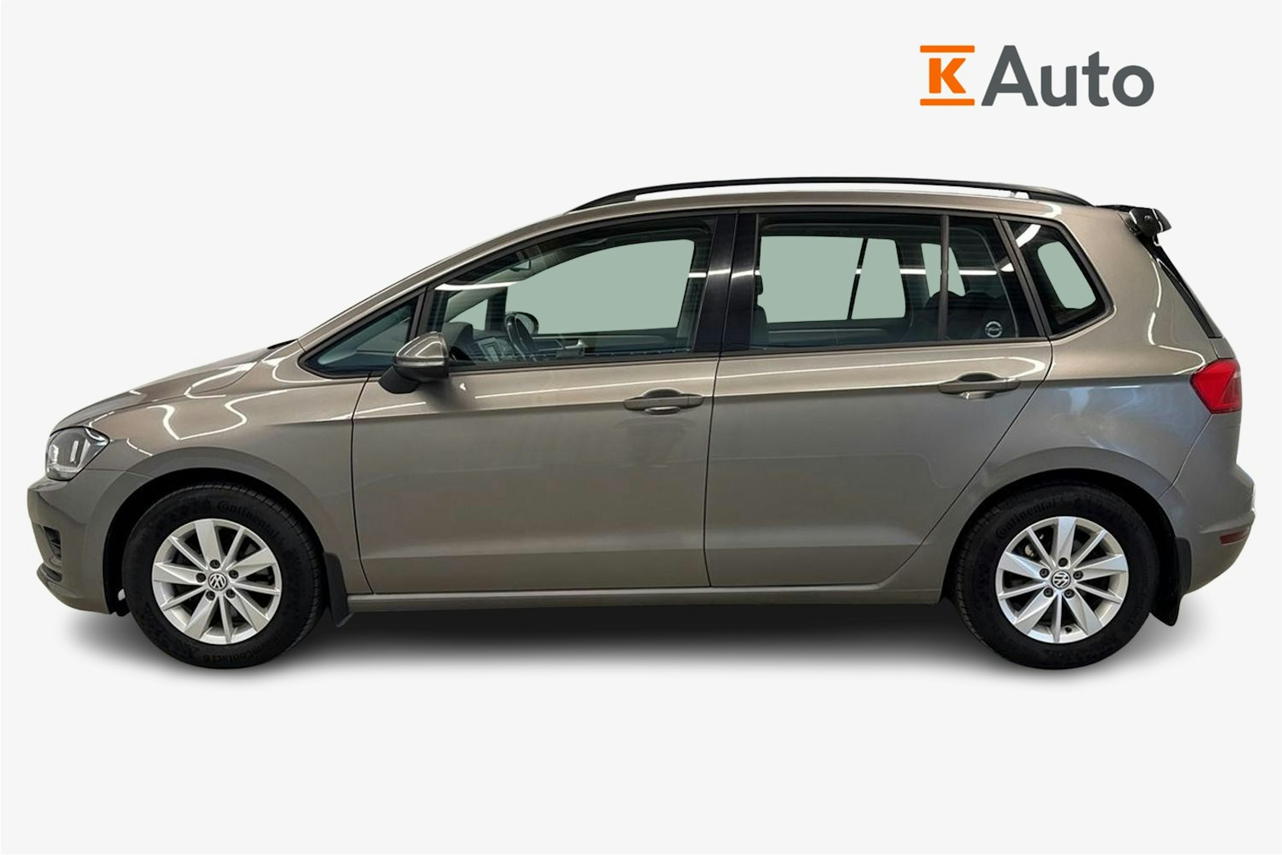 harmaa Volkswagen Golf Sportsvan 2015 kuva 6.