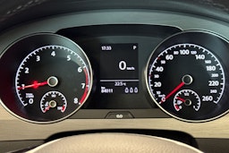 harmaa Volkswagen Golf Sportsvan 2015 kuva 15.